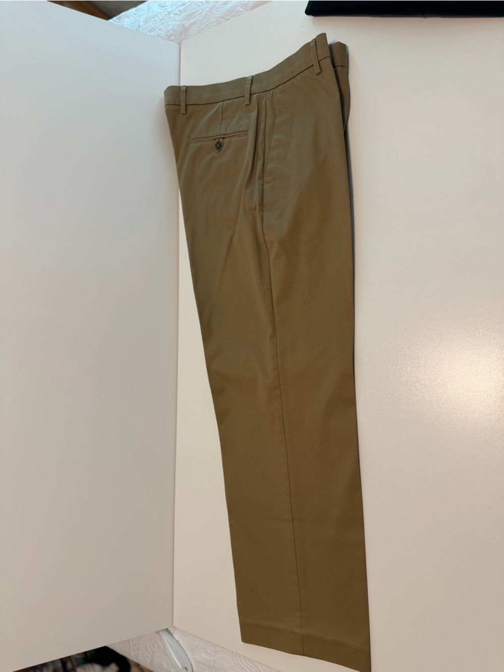 Dockers Men's Chinos in Khaki